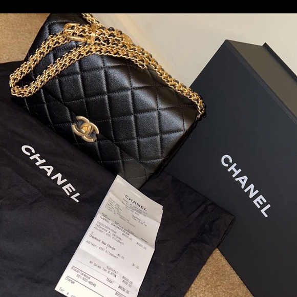 CHANEL Handbags - Chanel shoulder bag
